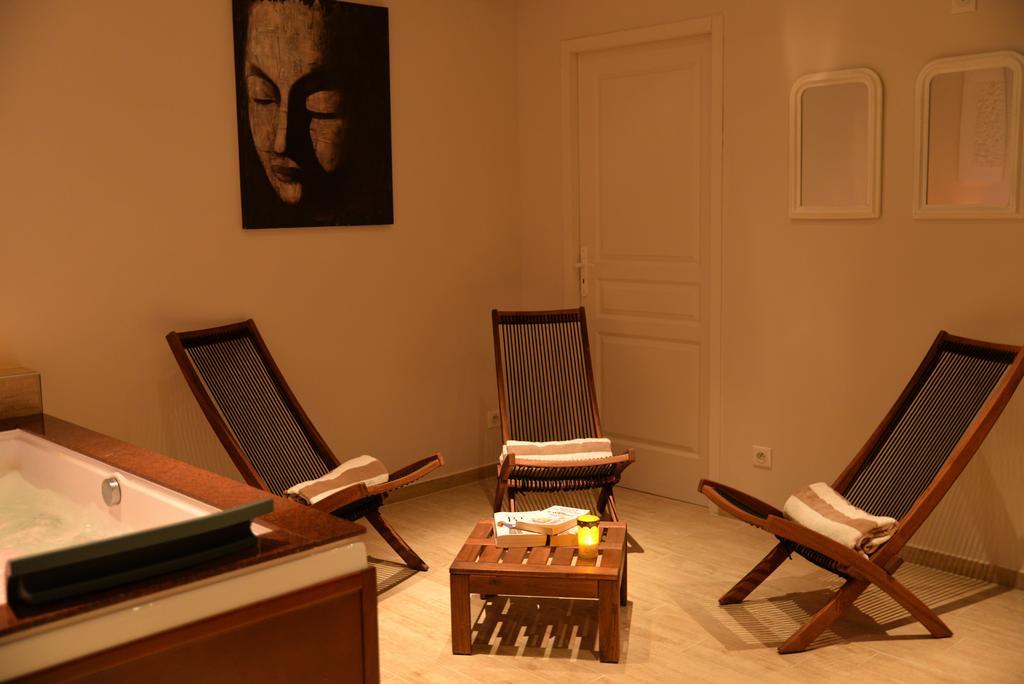 Chambres D'Hotes La Maison De Leonie Collias المظهر الخارجي الصورة